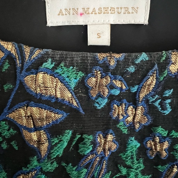 ANN MASHBURN unique brocade flared hem top-PERFECT CONDITION - Picture 2 of 9